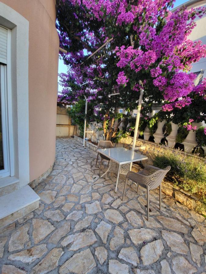 Villa Tea ราชานิ ภายนอก รูปภาพ